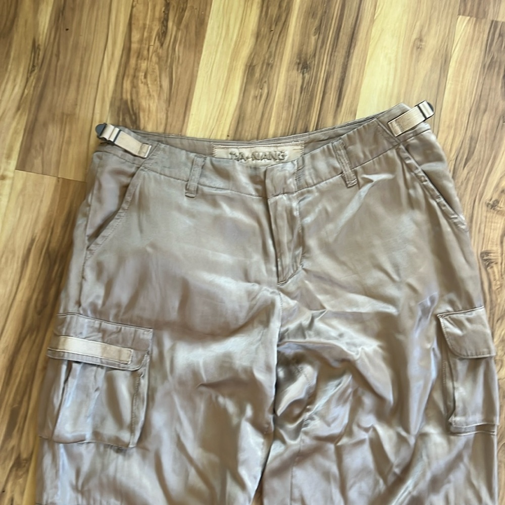 Da-Nang silky cargos